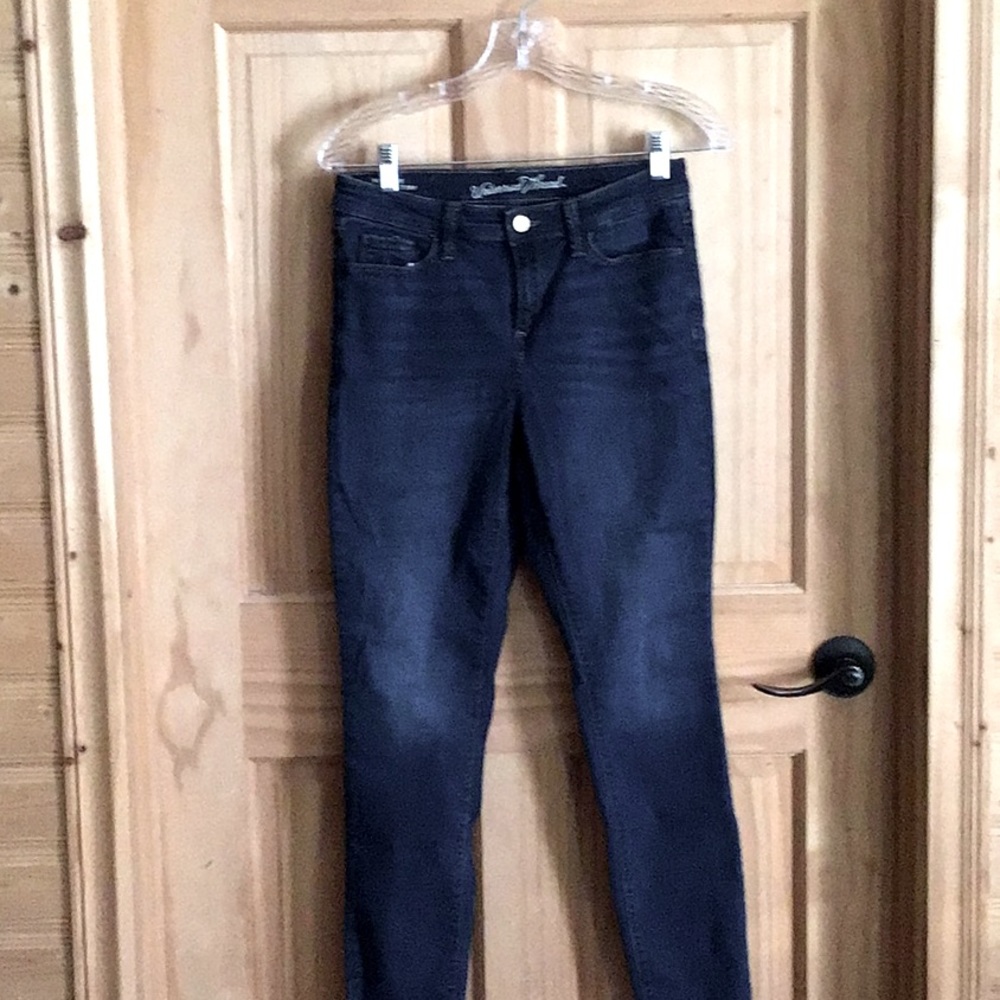 Jeans size6/28r universal thread